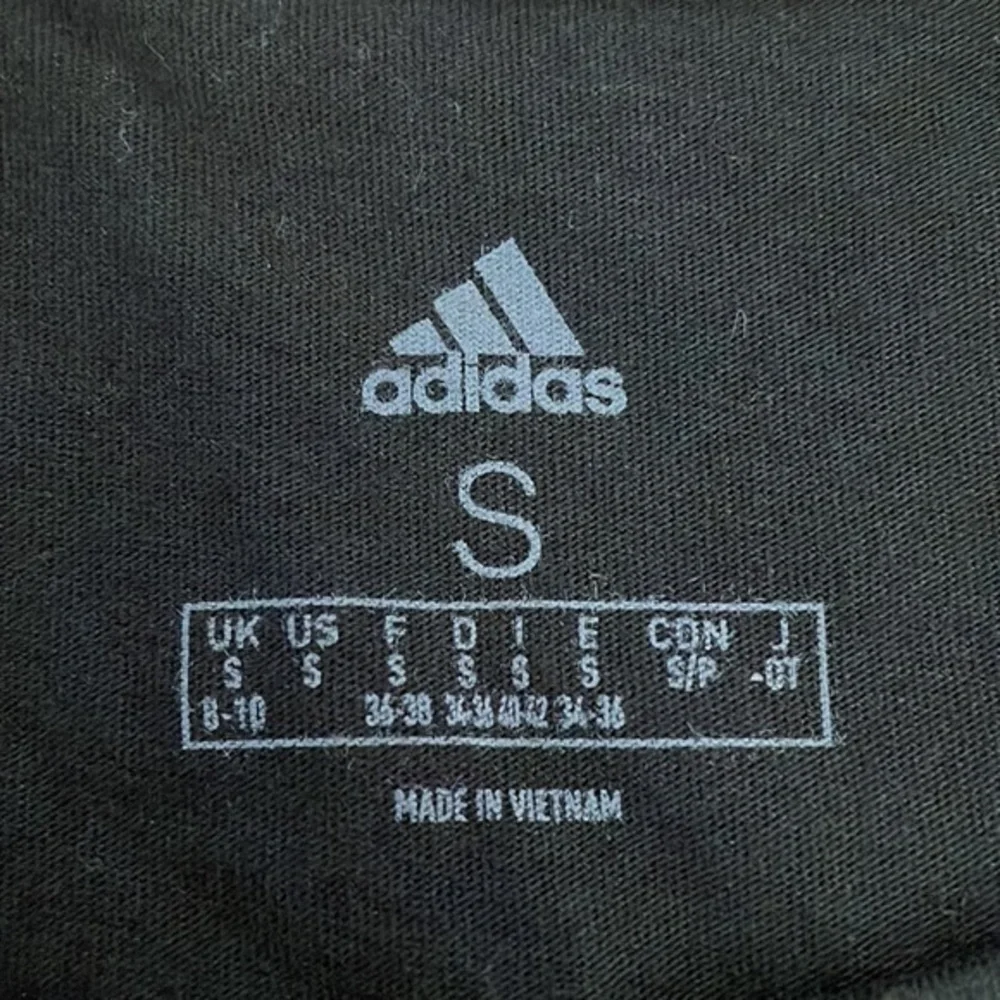 Adidas black floral tank 144 - Picture 3 of 4